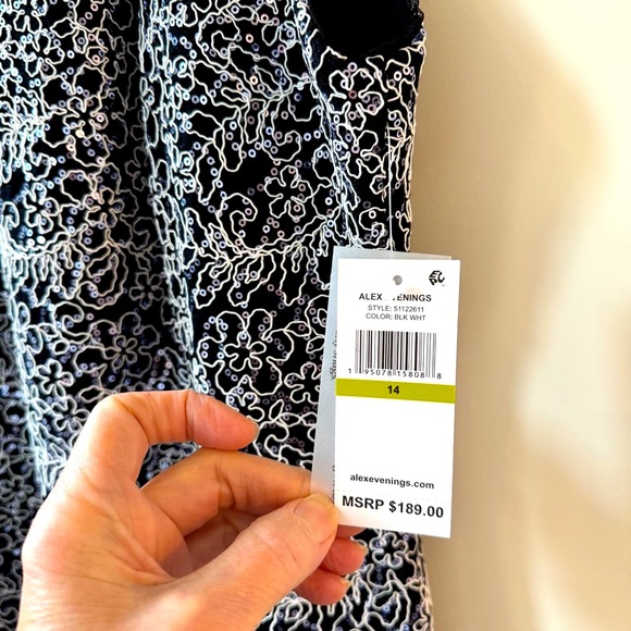 Alex Evenings Elegant Black and White Women's Dress - Picture 10 of 16